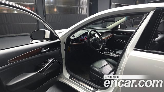 Kia K7 2016 — photo 13