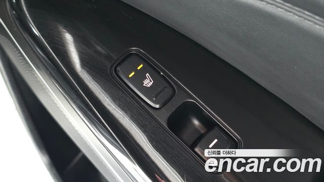 Kia K7 2016 — photo 24