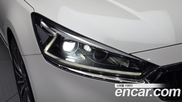 Kia K7 2016 — photo 8
