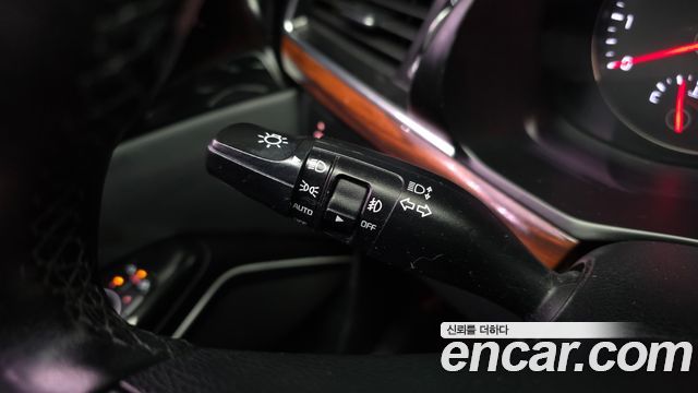 Kia K7 2016 — photo 31