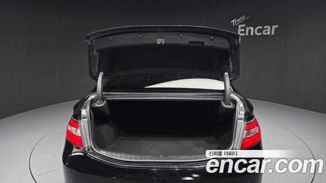 Hyundai Grandeur 2015 — photo 26