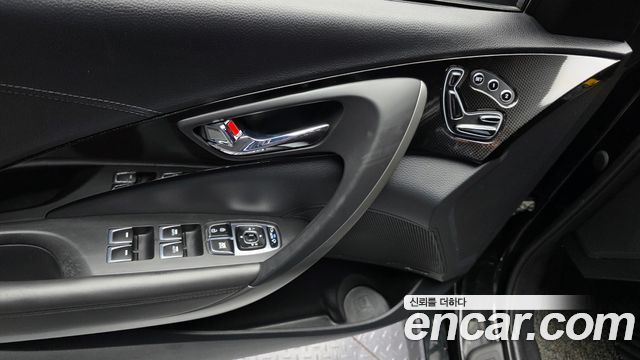 Hyundai Grandeur 2015 — photo 28