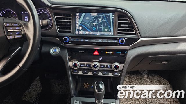 Hyundai AVANTE 2020 — photo 14