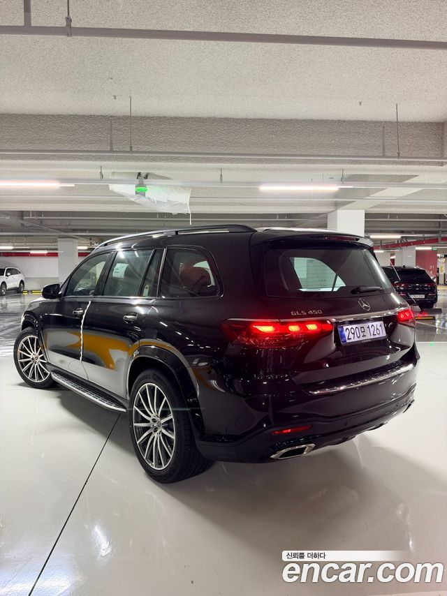 Mercedes-Benz GLS-Class 2026 — photo 2