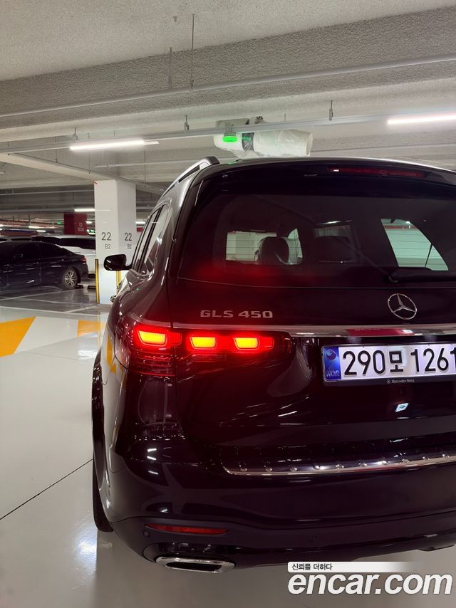 Mercedes-Benz GLS-Class 2026 — photo 4