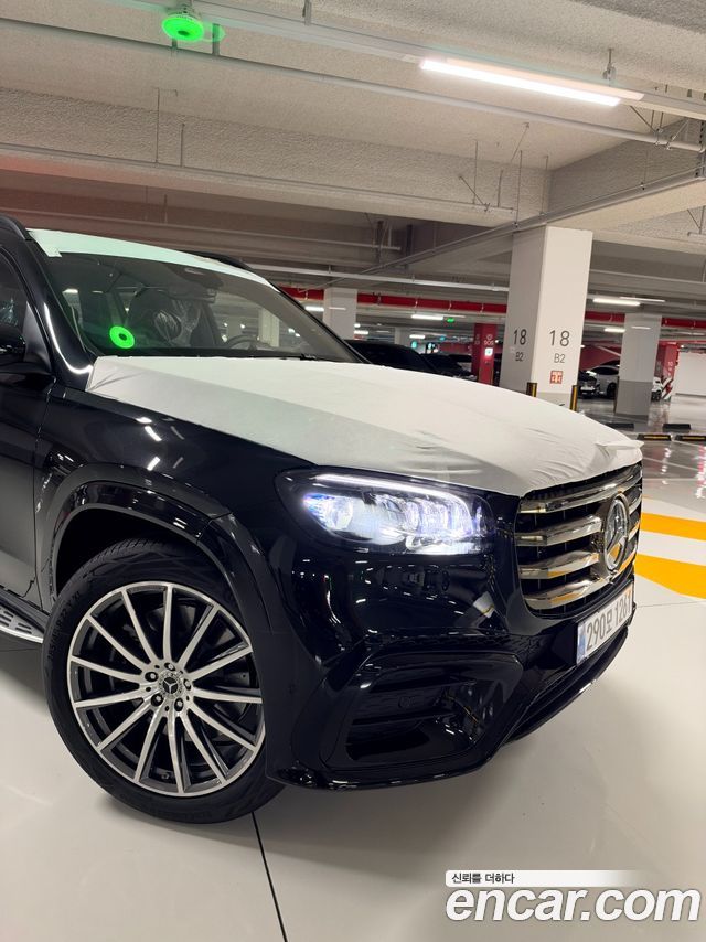 Mercedes-Benz GLS-Class 2026 — photo 7