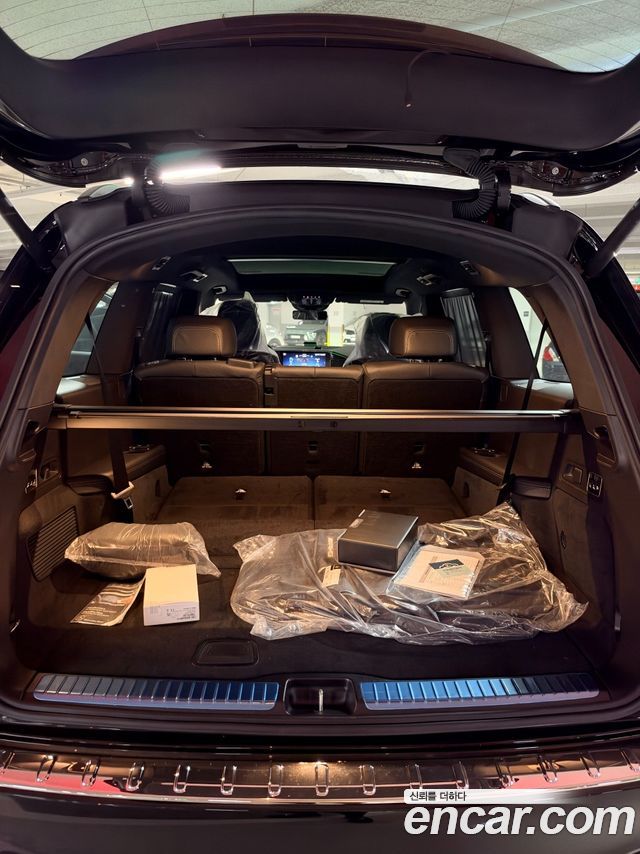 Mercedes-Benz GLS-Class 2026 — photo 16