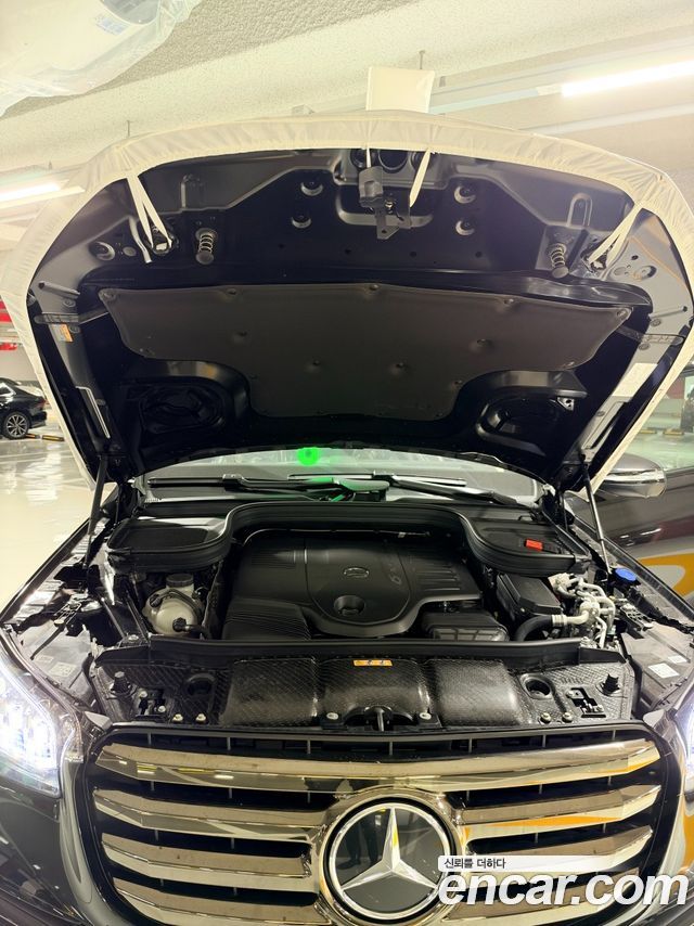 Mercedes-Benz GLS-Class 2026 — photo 17