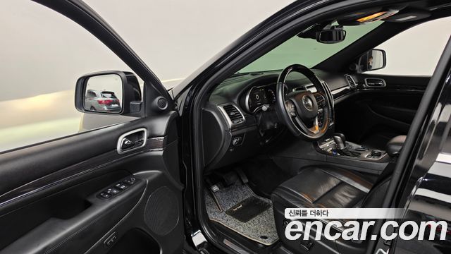 Jeep Cherokee 2018 — photo 13