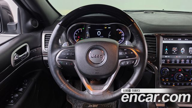 Jeep Cherokee 2018 — photo 18