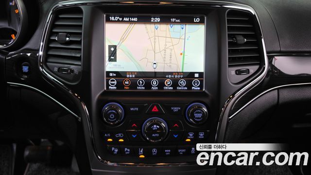 Jeep Cherokee 2018 — photo 19