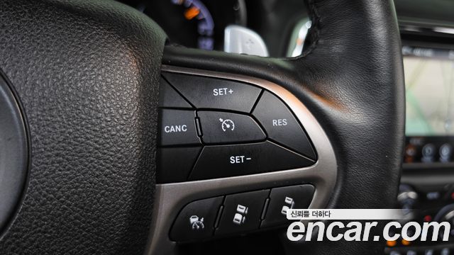 Jeep Cherokee 2018 — photo 23