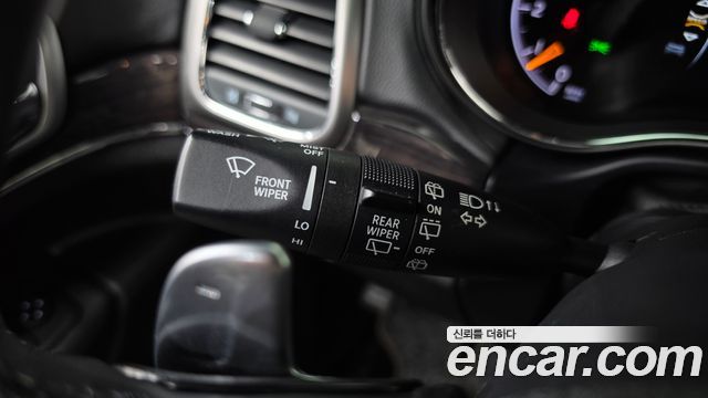 Jeep Cherokee 2018 — photo 28