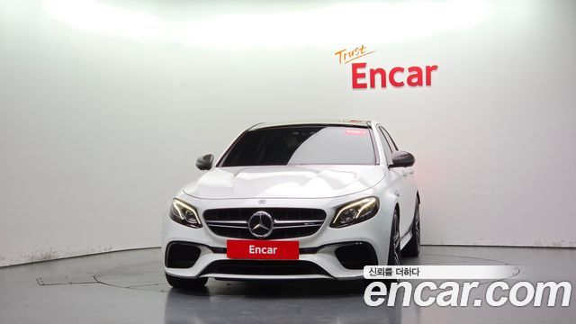 Mercedes-Benz E-Class 2018 — photo 3
