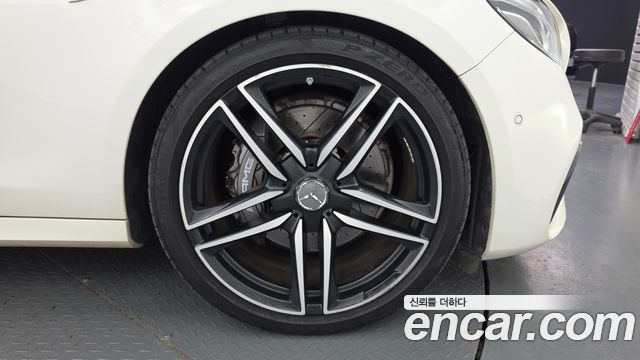 Mercedes-Benz E-Class 2018 — photo 7