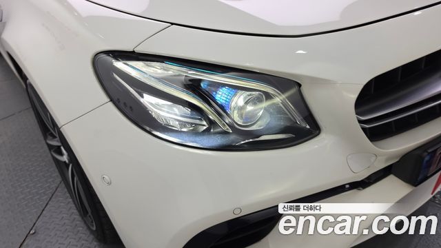 Mercedes-Benz E-Class 2018 — photo 8