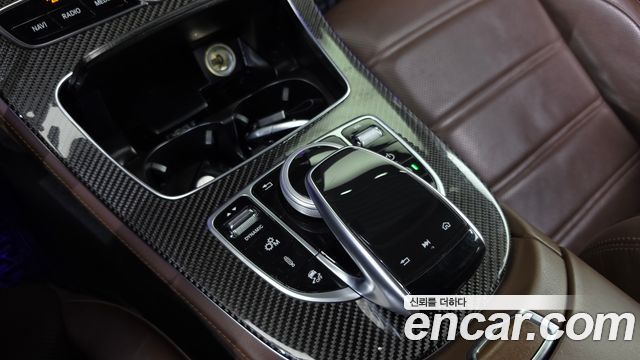 Mercedes-Benz E-Class 2018 — photo 34