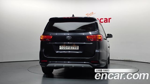 Kia Canival 2019 — photo 4