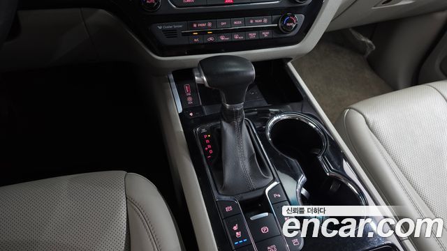 Kia Canival 2019 — photo 12