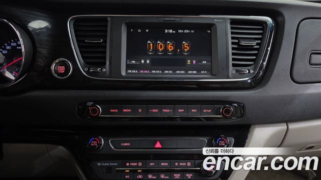 Kia Canival 2019 — photo 19