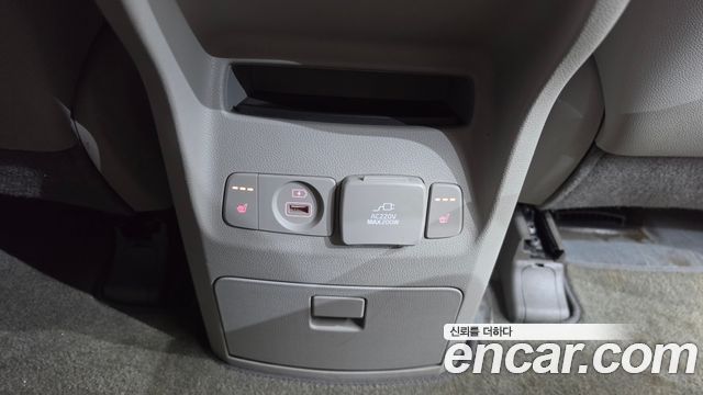 Kia Canival 2019 — photo 25