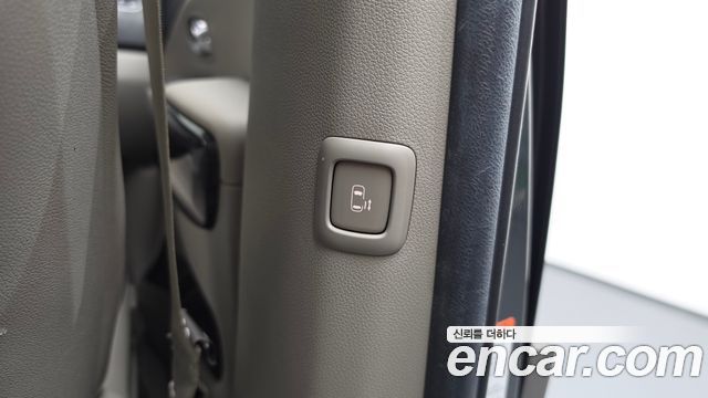 Kia Canival 2019 — photo 31