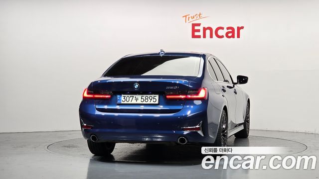 BMW 3-Series 2021 — photo 4