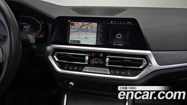 BMW 3-Series 2021 — photo 13