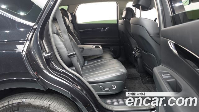 Genesis GV80 2023 — photo 17