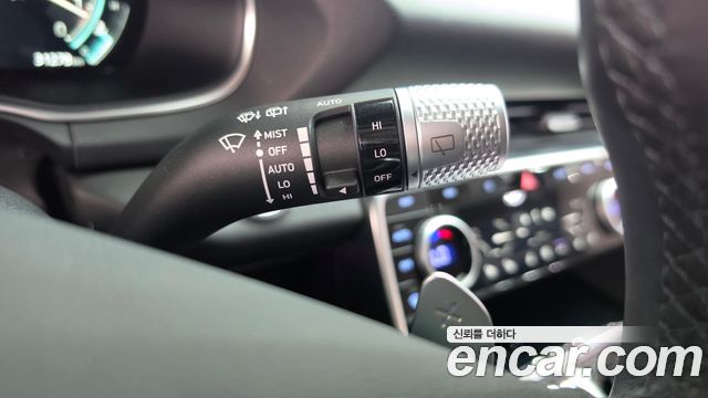 Genesis GV80 2023 — photo 26