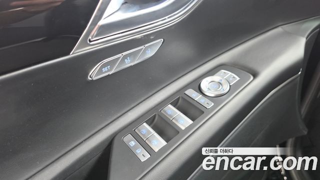 Genesis GV80 2023 — photo 27