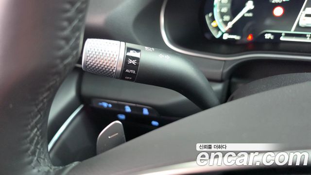 Genesis GV80 2023 — photo 28