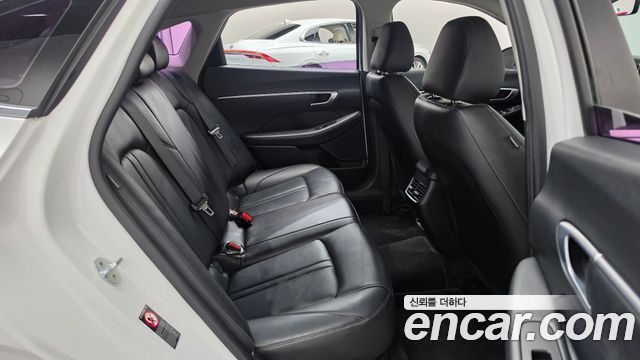 Hyundai Sonata 2020 — photo 17