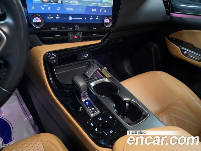 Lexus NX 2023 — photo 9