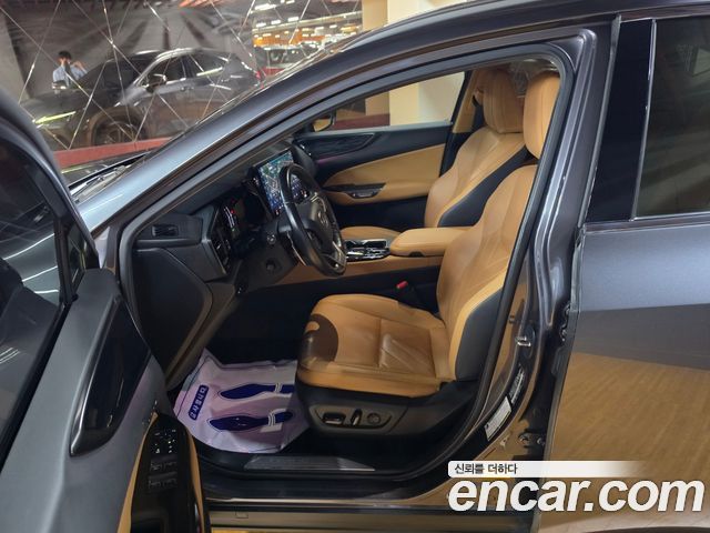 Lexus NX 2023 — photo 10