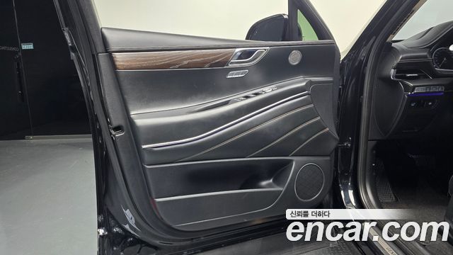 Genesis GV80 2020 — photo 14
