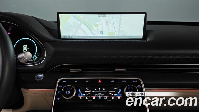 Genesis GV80 2023 — photo 19