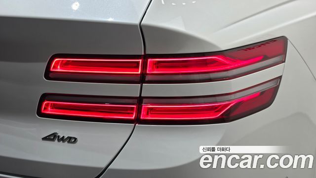Genesis GV80 2023 — photo 9