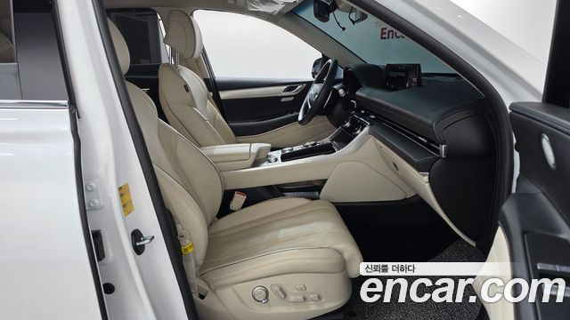Genesis GV80 2023 — photo 16