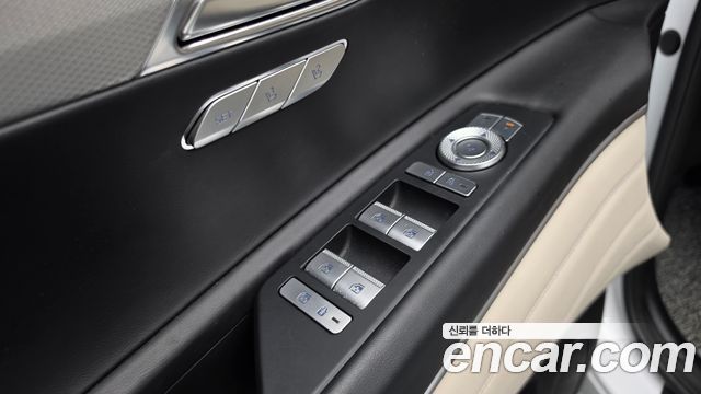 Genesis GV80 2023 — photo 27