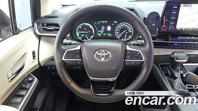 Toyota Sienna 2021 — photo 12
