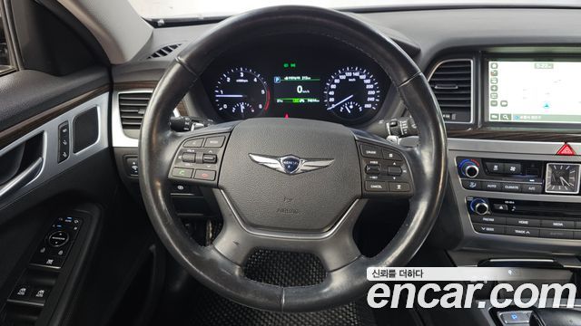 Genesis G80 2018 — photo 19