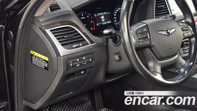 Genesis G80 2018 — photo 22