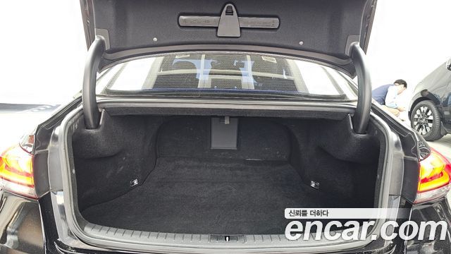 Genesis G80 2018 — photo 26