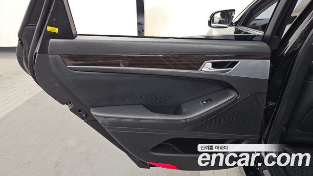 Genesis G80 2018 — photo 15