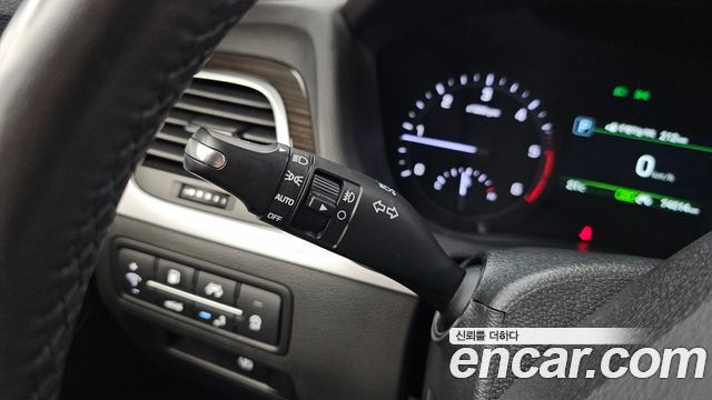 Genesis G80 2018 — photo 29