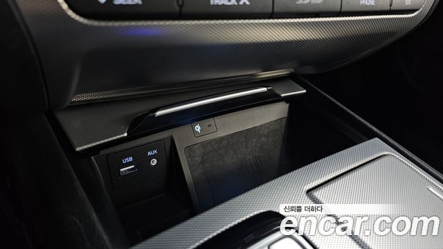 Genesis G80 2018 — photo 33