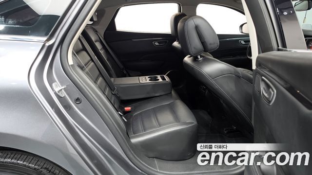 Renault Korea SM6 2019 — photo 17
