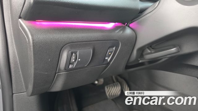 Renault Korea SM6 2019 — photo 25