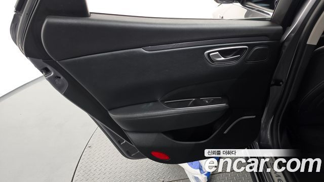 Renault Korea SM6 2019 — photo 15